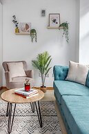 Central Holborn,lovely & bright with AC