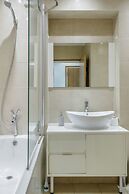 Central Holborn,lovely & bright with AC