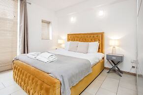 Central Holborn,lovely & bright with AC