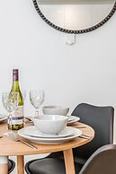 Central Holborn,lovely & bright with AC