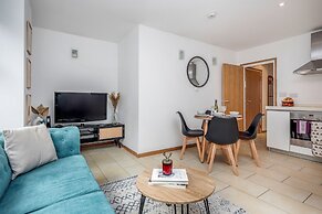 Central Holborn,lovely & bright with AC