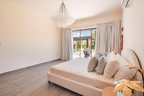 Bungallow w Pool bqq at Green Village BCA