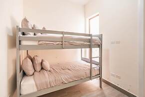 Bungallow w Pool bqq at Green Village BCA