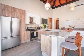 Bungallow w Pool bqq at Green Village BCA