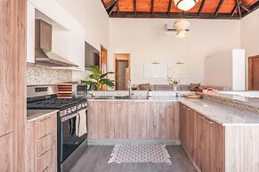 Bungallow w Pool bqq at Green Village BCA