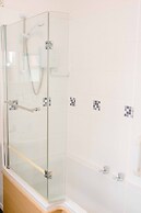 The Chadwick Holiday Flats