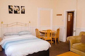 The Chadwick Holiday Flats