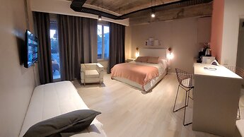 La Belle San Isidro Lofts