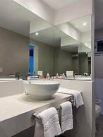 La Belle San Isidro Lofts