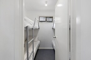 Costello Hotels - Moonta Bay Cabins