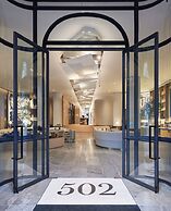 Lanson Place Parliament Gardens