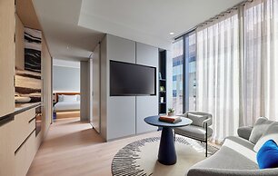 Lanson Place Parliament Gardens