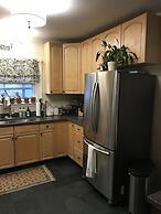 Beautiful Luxury Suite A Shorewood Home