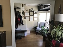 Beautiful Luxury Suite A Shorewood Home