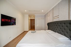 Landmark Condotel Art By KaySuite