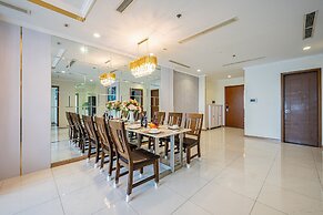 Landmark Condotel Art By KaySuite