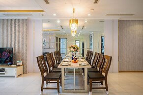 Landmark Condotel Art By KaySuite