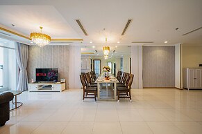 Landmark Condotel Art By KaySuite