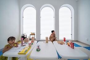 The Up Hotel Phu Quoc Island - The Poolside Escape