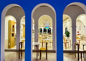 The Up Hotel Phu Quoc Island - The Poolside Escape