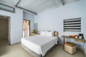 The Up Hotel Phu Quoc Island - The Poolside Escape