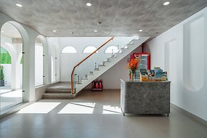 The Up Hotel Phu Quoc Island - The Poolside Escape