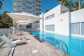 The Up Hotel Phu Quoc Island - The Poolside Escape