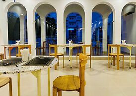 The Up Hotel Phu Quoc Island - The Poolside Escape