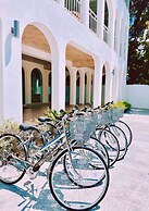 The Up Hotel Phu Quoc Island - The Poolside Escape