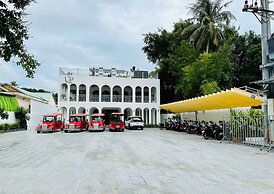 The Up Hotel Phu Quoc Island - The Poolside Escape