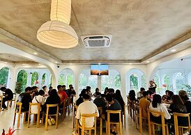 The Up Hotel Phu Quoc Island - The Poolside Escape