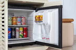 The Up Hotel Phu Quoc Island - The Poolside Escape