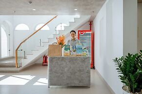 The Up Hotel Phu Quoc Island - The Poolside Escape