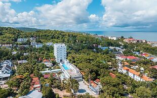 The Up Hotel Phu Quoc Island - The Poolside Escape