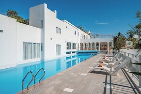 The Up Hotel Phu Quoc Island - The Poolside Escape