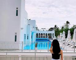 The Up Hotel Phu Quoc Island - The Poolside Escape