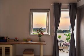 The Up Hotel Phu Quoc Island - The Poolside Escape