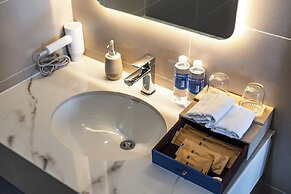 The Up Hotel Phu Quoc Island - The Poolside Escape