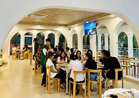 The Up Hotel Phu Quoc Island - The Poolside Escape