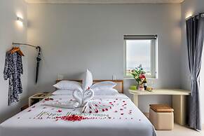 The Up Hotel Phu Quoc Island - The Poolside Escape