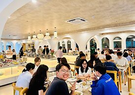 The Up Hotel Phu Quoc Island - The Poolside Escape