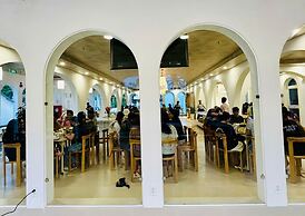 The Up Hotel Phu Quoc Island - The Poolside Escape