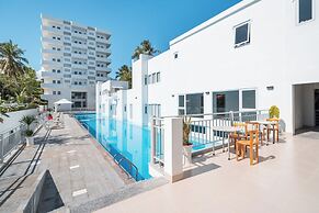 The Up Hotel Phu Quoc Island - The Poolside Escape