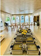 The Up Hotel Phu Quoc Island - The Poolside Escape