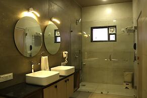 Teakwood Gir Forest Resort