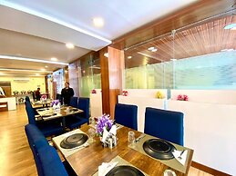 Hotel Sky Park - Airport Zone