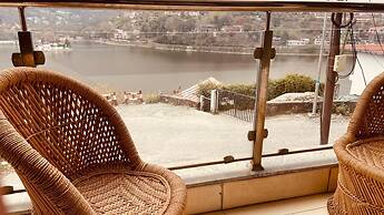 Mohini's Lake View Apartments Bhimtal