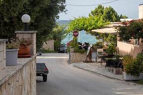 Vaso Alykanas Studios