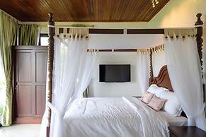 TwoSpaces Living at deRos Resort & Cafe