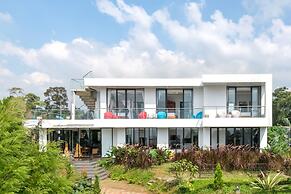 TwoSpaces Living at deRos Resort & Cafe